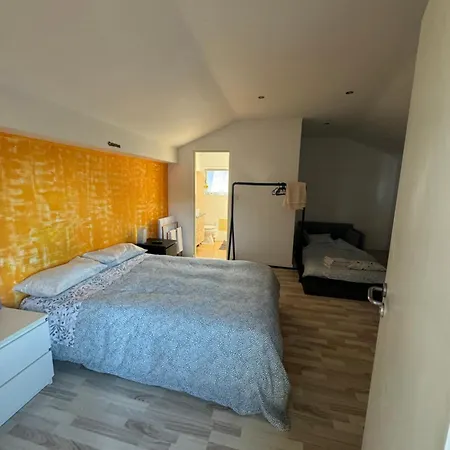 Kika House 아파트 *